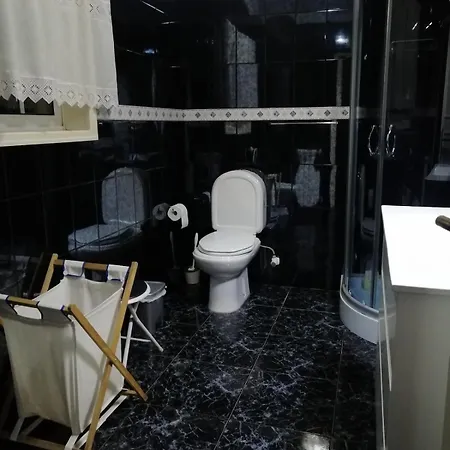 Casa Rua Dos Loureiros Марку-ди-Канавезиш