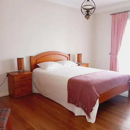 Casa Rua Dos Loureiros Дом отдыха Марку-ди-Канавезиш