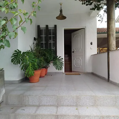 Casa Rua Dos Loureiros *