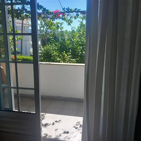 Casa Rua Dos Loureiros Nyaraló *