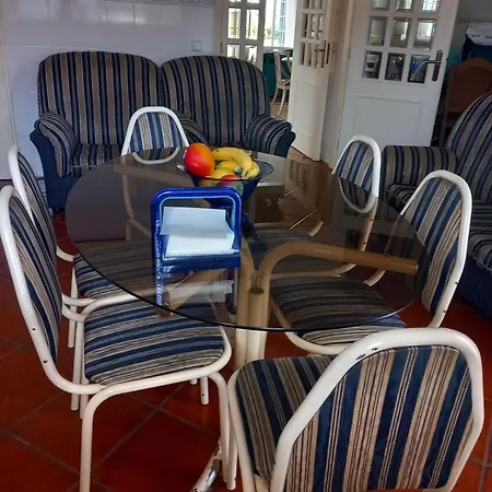 Casa Rua Dos Loureiros