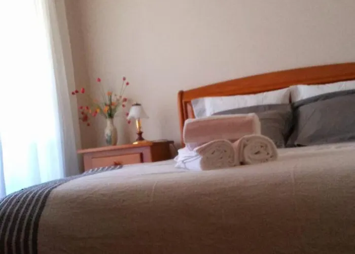 Casa Rua Dos Loureiros بيت للعطل