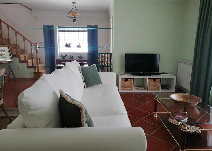 Casa Rua Dos Loureiros *